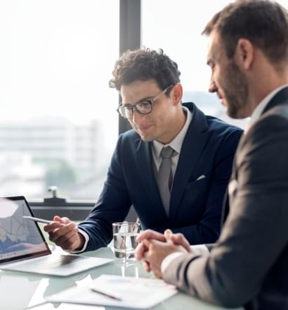 Customized advertising for visitors